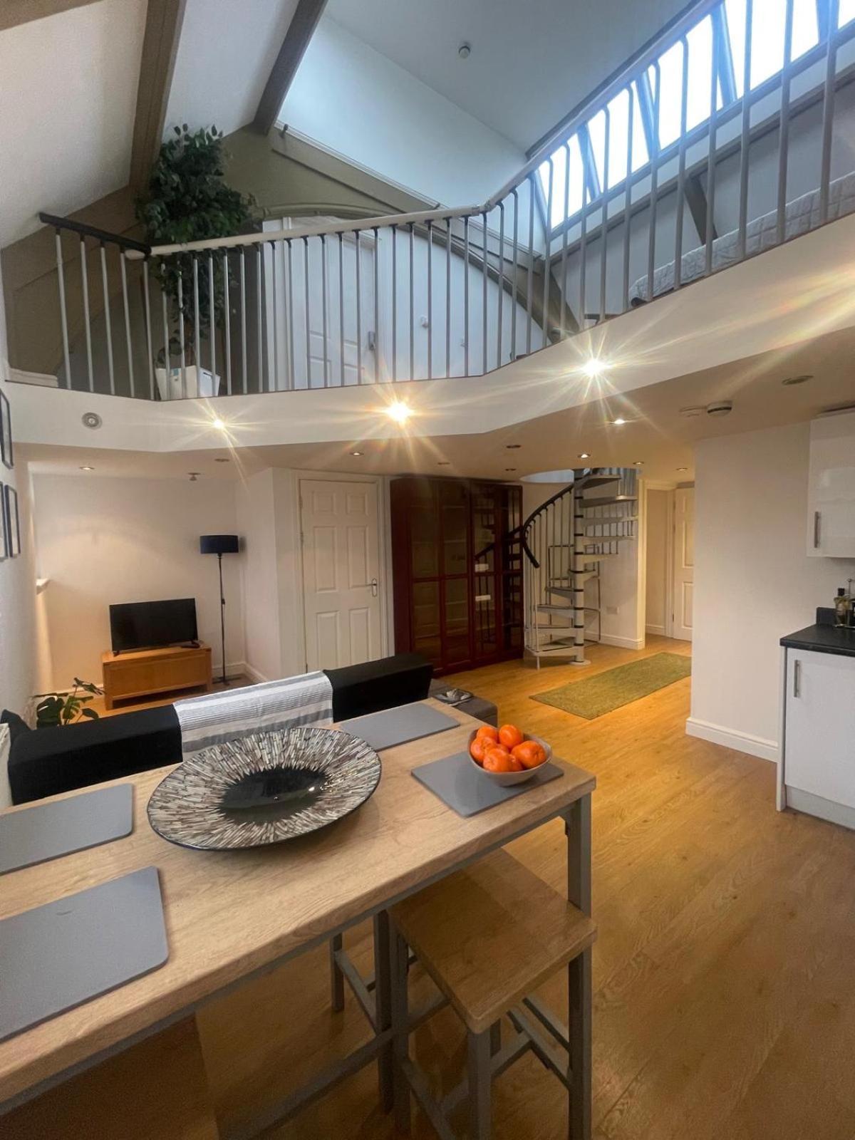 Unique Loft * St Austell